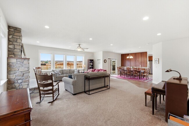 Foto del edificio - 415 E Earl St