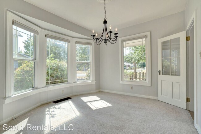 Building Photo - 3 br, 2 bath House - 904 NE 76th Ave