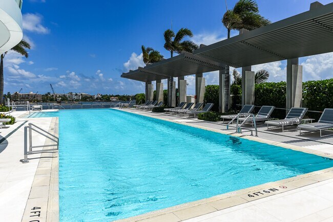 Foto del edificio - 1100 S Flagler Dr