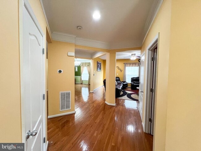 Building Photo - 25008 Owl Creek Dr