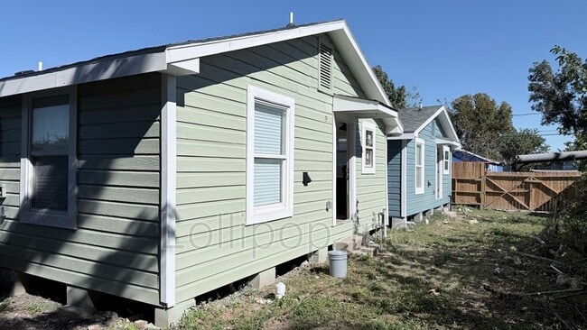 Photo - 2615 Sam Wilson St House