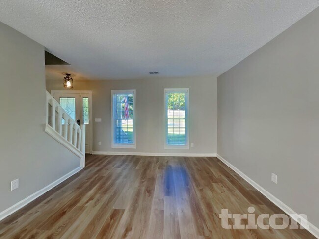 Building Photo - 5708 Green Apple Dr