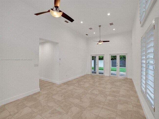 Building Photo - 228 Westwood Dr