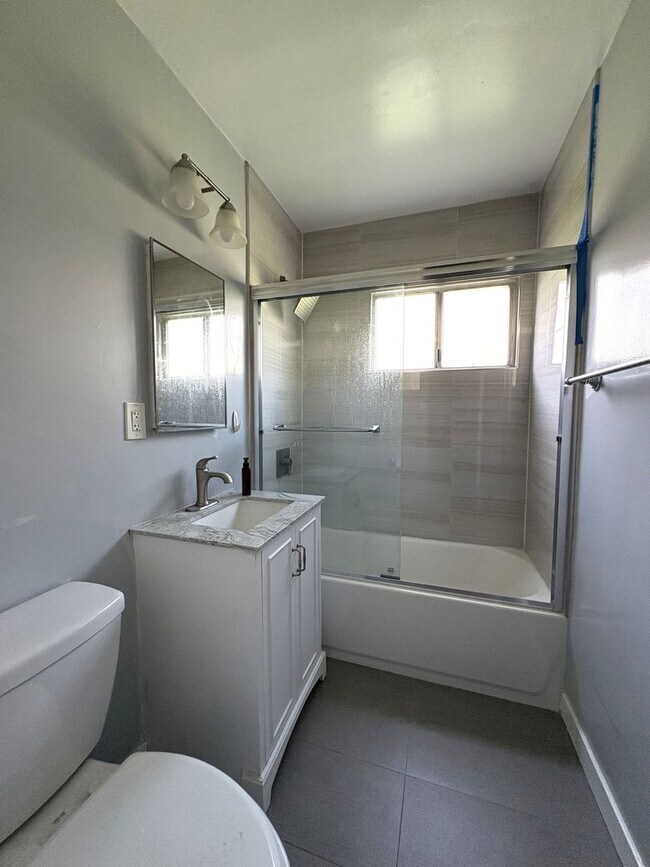 Foto del edificio - 2727-2741 Abbot Kinney Blvd