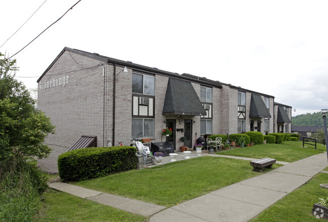 Building Photo - Stonehenge Apartments