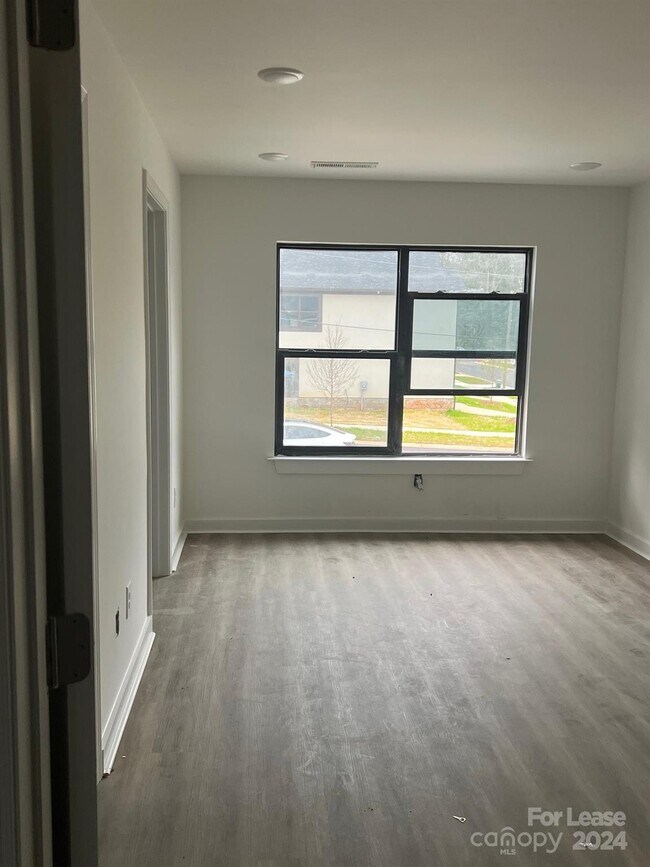 Foto del edificio - 2830 Watauga Ave