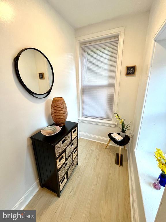 Foto del edificio - 42 E Haines St