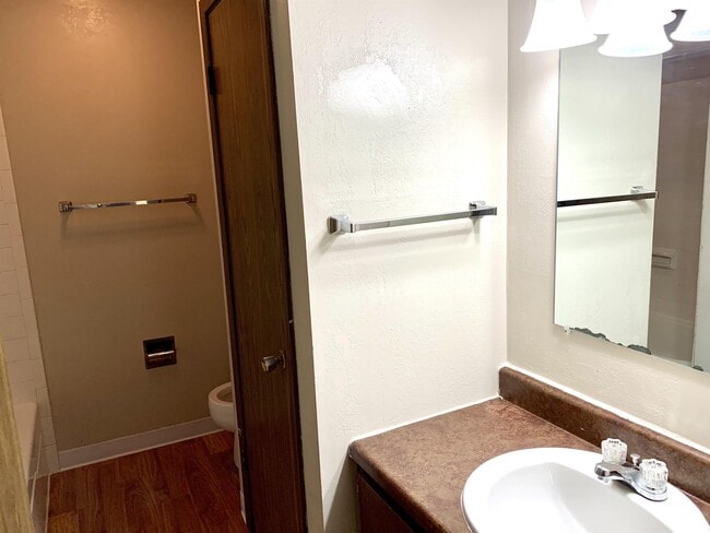 Foto del edificio - 2160 Edgewood Rd NW