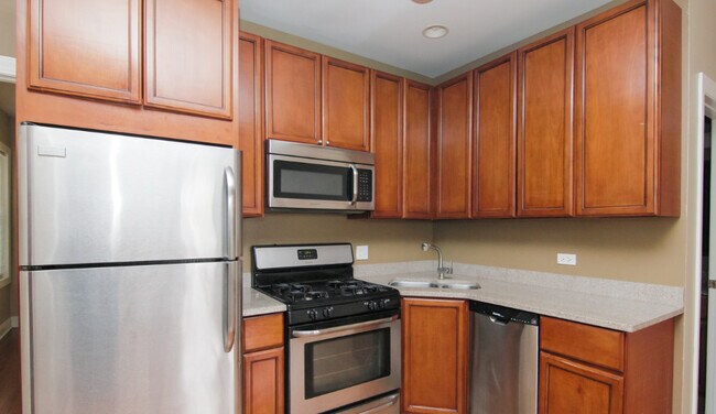 Building Photo - 3731 N Elston Ave