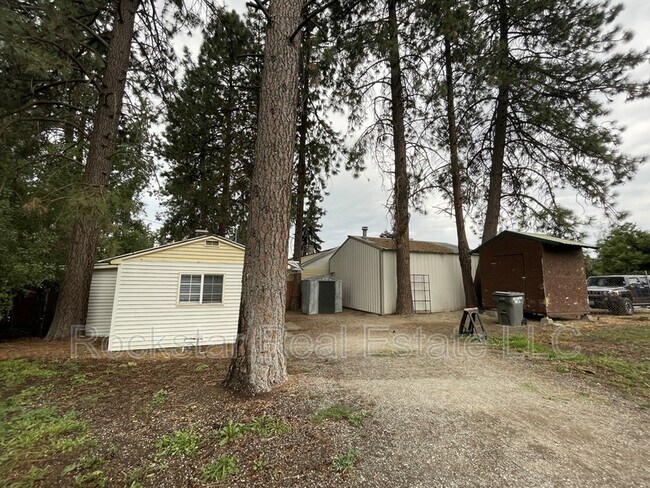 Building Photo - 604 S Sunderland Rd