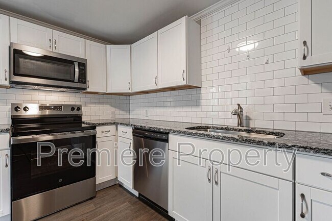 Foto del edificio - 7410 E 57th St