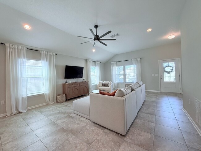 Foto del edificio - 304 Green Turtle Ln