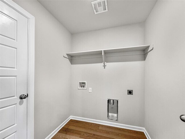 Building Photo - 10512 SW 41st St