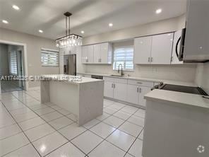 Building Photo - 2920 Alatka St