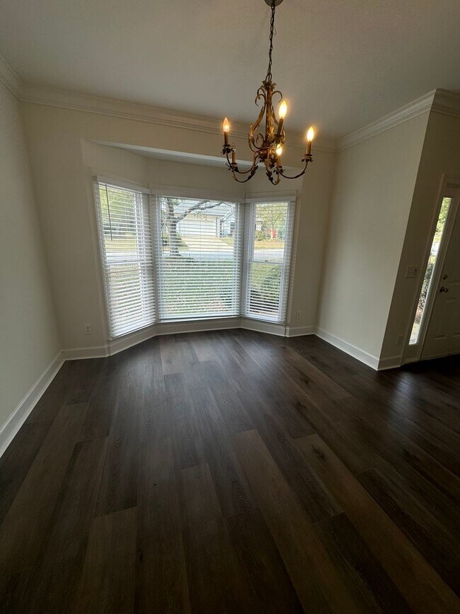 Foto del edificio - Updated House in Hampton Park!