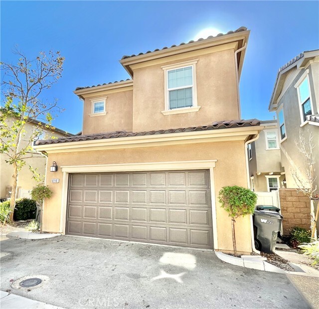 Foto principal - 6116 Rosewood Way