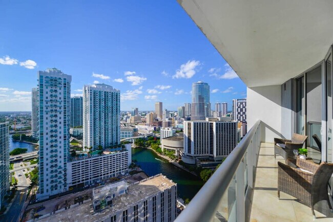 Foto del edificio - 485 Brickell Ave