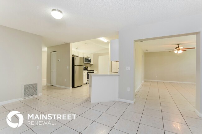 Foto del edificio - 1679 April Ave