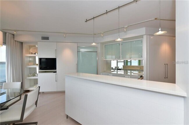 Foto del edificio - 603 Longboat Club Rd