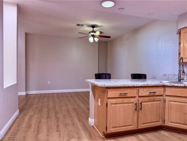 Foto del edificio - 412 Fallwood Ln