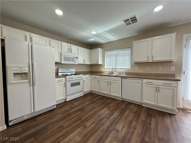 Building Photo - 4777 Arroyo Seco Dr