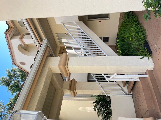 Foto del edificio - 13212 Glenmoor Dr