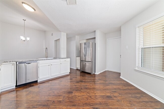 Building Photo - 7914 Tamayo Dr
