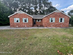 Building Photo - 2415 Bells Fork Rd