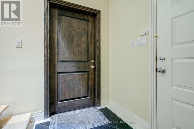 Building Photo - 53 Florence Ave