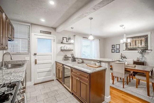 Building Photo - 4200 Geneva St