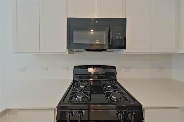 Building Photo - 3016 Yellow Pne Ave