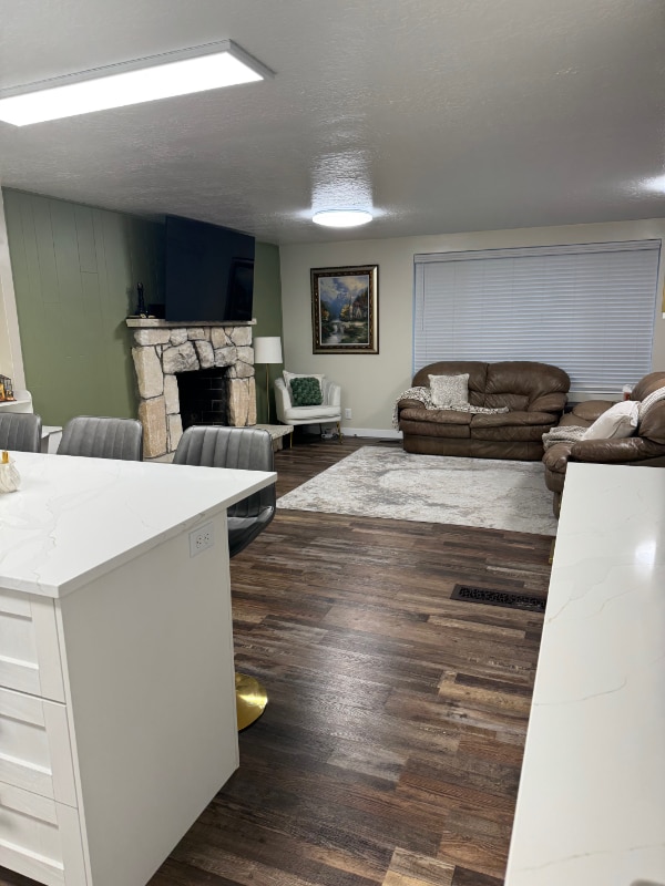 Foto del edificio - 4524 Balsam Ave