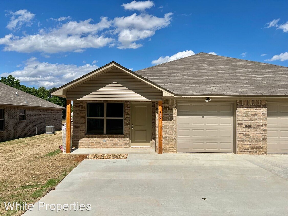 Primary Photo - 2 br, 2 bath House - 109 Jasmin Ln.