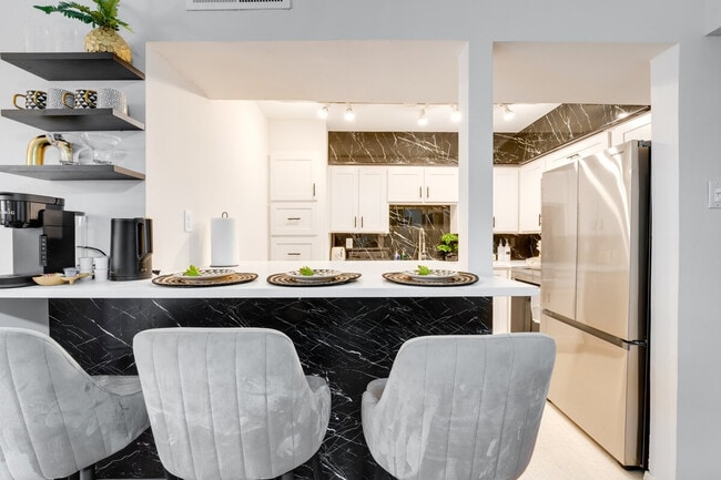 Foto del edificio - 4368 Cedar Springs Rd