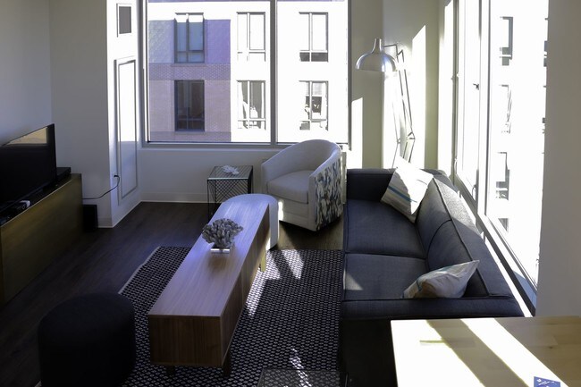 Foto del edificio - 350 Harrison Ave