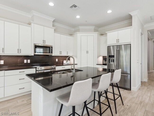 Building Photo - 6509 Dominica Dr