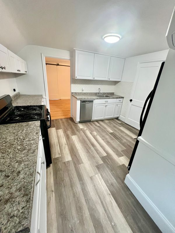 Building Photo - 182 Norfolk Ave