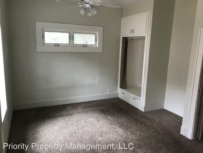 Building Photo - 2 br, 1 bath House - 806 S. Gillette Ave