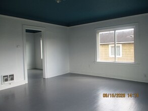 Building Photo - 212 N C St