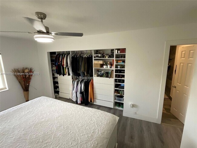 Foto del edificio - 10397 SW 209th Ln