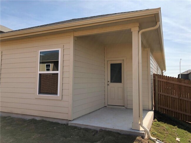 Building Photo - 7004 Ranchito Dr