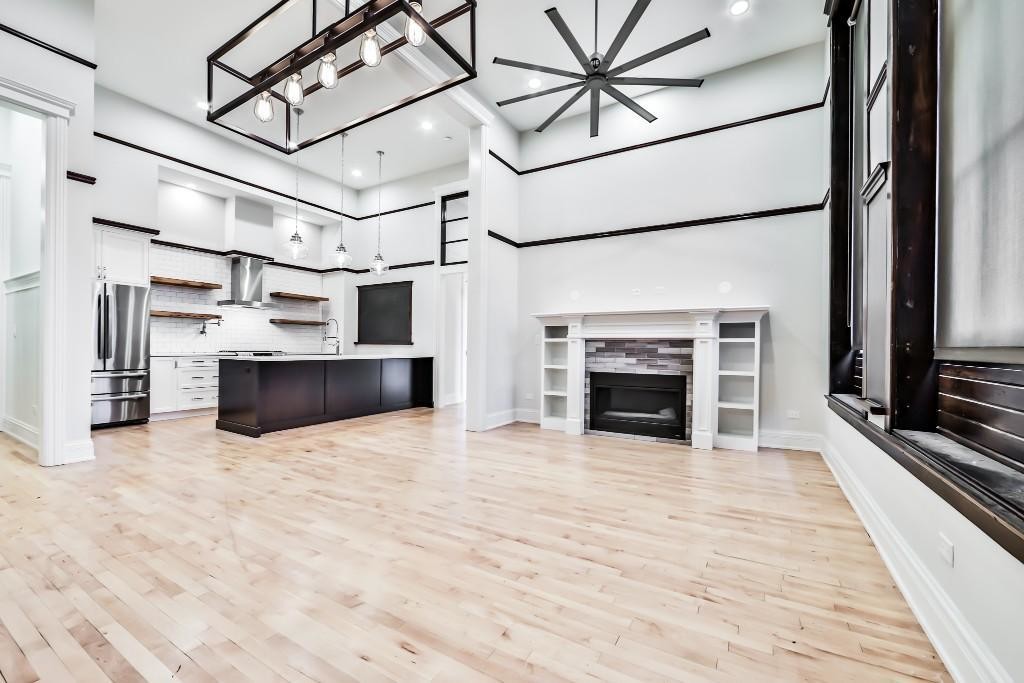 Foto principal - 739 N Ada St