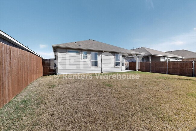 Foto del edificio - 8517 Centerboard Ln