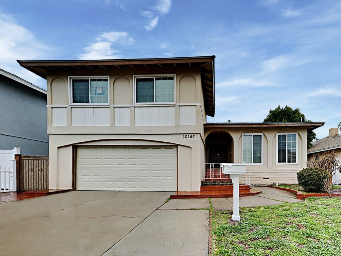 20253 Gifford St House Rental in Los Angeles, CA