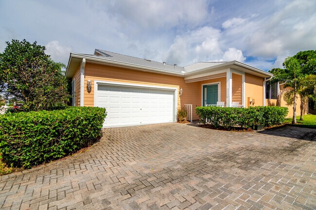 Foto del edificio - 4070 Alamanda Key Dr