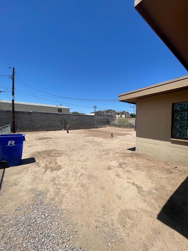 Foto del edificio - Cute 3-bedroom, 1-bathroom Home