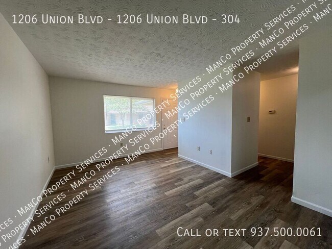 Foto del edificio - 1206 Union Blvd