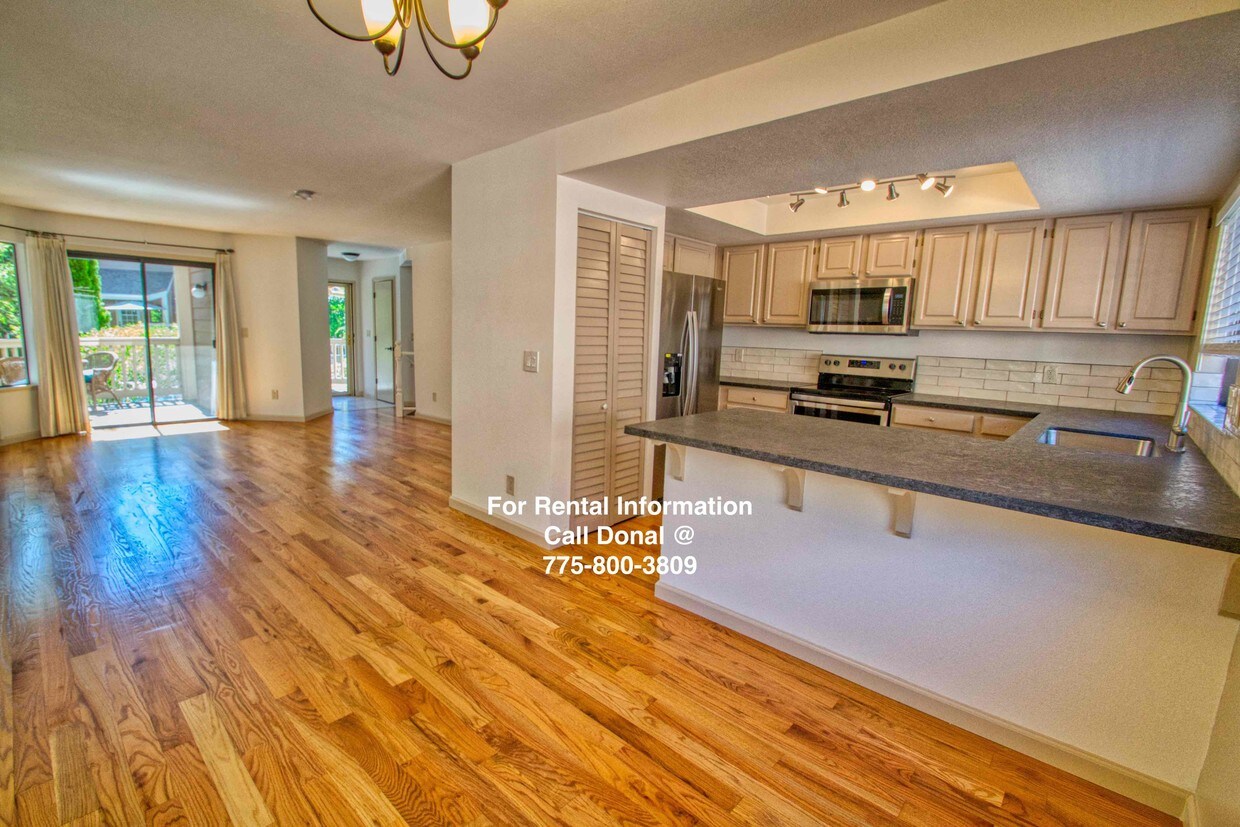 Foto principal - 2875 Idlewild Dr