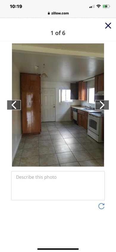 Primary Photo - 324 Roberts Ln
