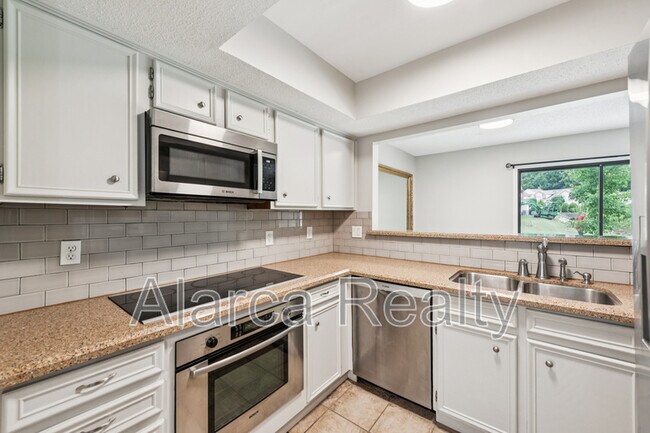 Foto del edificio - 7823 Davinci Ln